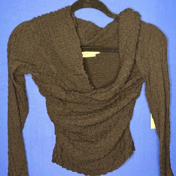 Astr Black Garment - Picture 3 of 5